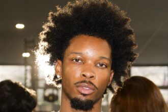 Corpo trovato in Tesla sequestrato appartenente al cantante D4vd