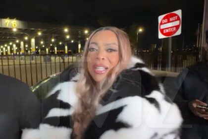 Wendy Williams dice che si sente come "un miliardo di dollari" allo show di NYFW