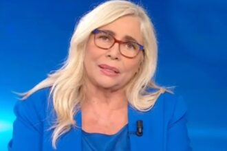 ''Sono dispiaciuta per le cose che ha detto'': Mara Venier prende distanze da Katia Ricciarelli sul caso della segretaria di Baudo - Gossip.it