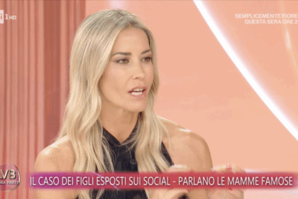 Elena Santarelli rivela perché un messaggio privato ricevuto da un fan le ha fatto smettere di pubblicare foto dei figli sui social: ''Era una sera del 2017'' - Gossip.it