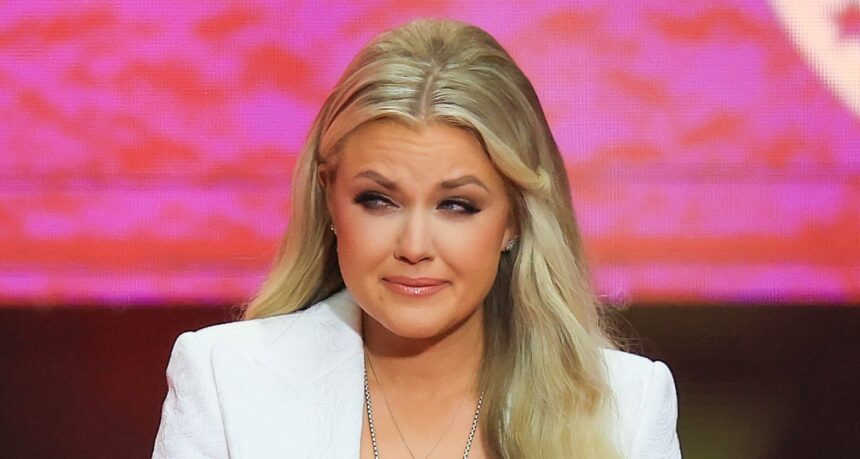 La moglie di Charlie Kirk, Erika Kirk, dettaglia il momento in cui ha imparato che suo marito è morto