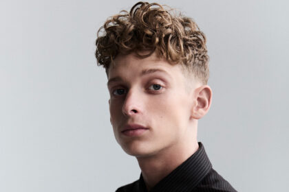 Conosci la star di "The Institute" Joe Freeman con 10 fatti divertenti (esclusivi)