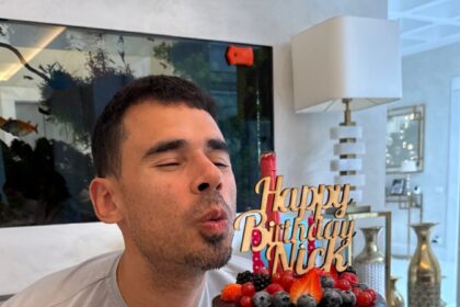 ''Dicevano che la moglie perfetta non esiste'': Elettra Lamborghini festeggia il compleanno del marito Nick con una supertorta - Gossip.it