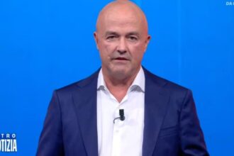 Dopo 17 anni addio per sempre a 'Pomeriggio 5': al suo posto ora c'è 'Dentro la notizia' con Gianluigi Nuzzi, immagini della prima puntata - Gossip.it