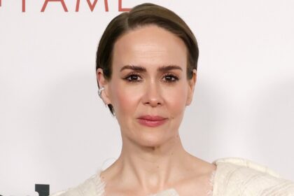 Sarah Paulson commenta l'attuale panorama politico: "Cosa facciamo?"