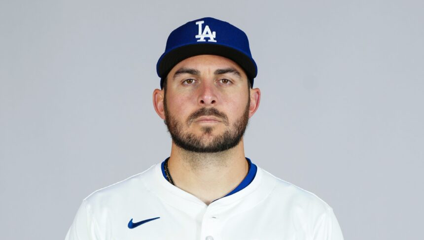 Chi è la moglie di Alex Vesia? Informazioni su Kayla e il suo matrimonio con il lanciatore - Vita a Hollywood