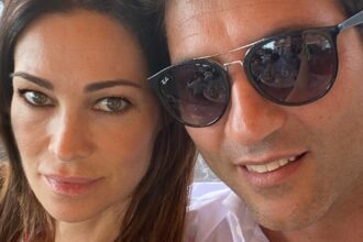 "Chi ti ama non ti usa, non ti ferisce e non ti tradisce": Manuela Arcuri si separa dal marito Giovanni Di Gianfrancesco?  - Gossip.it