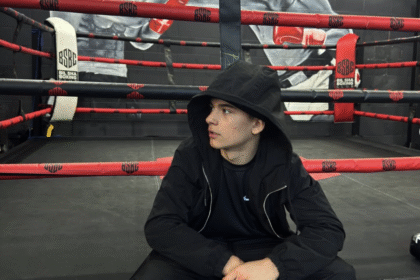 Arturo Gatti Jr., son of boxing legend Arturo Gatti, has passed away at the age of 17.