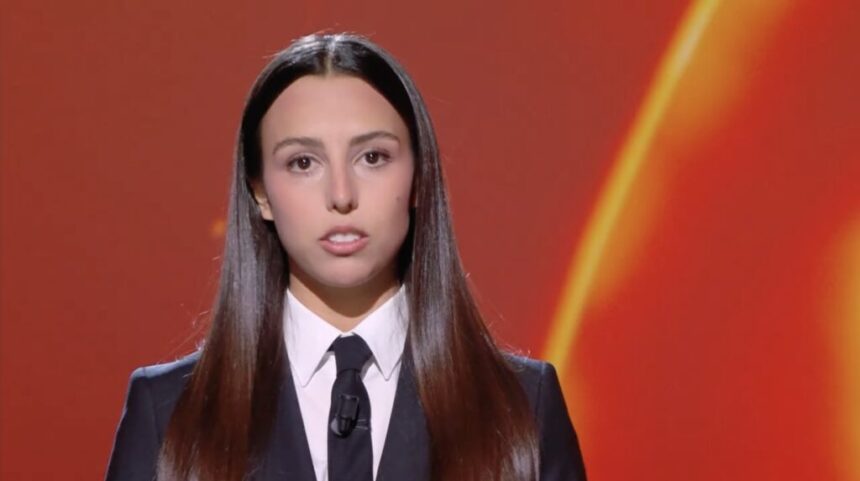 ''Se avessi inviato foto per amore nell’intimità, mi sarei dovuta vergognare?'': Jolanda Renga, figlia di Ambra, torna a parlare dello spregevole ricatto - Gossip.it