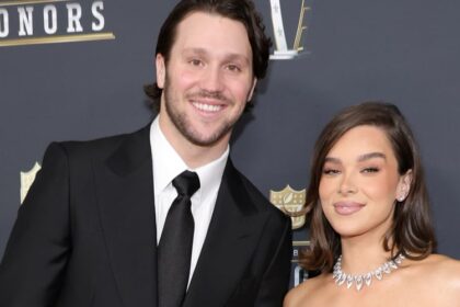 Hailee Steinfeld rivela come lei e il marito Josh Allen gestiscono la loro carriera "imprevedibile"