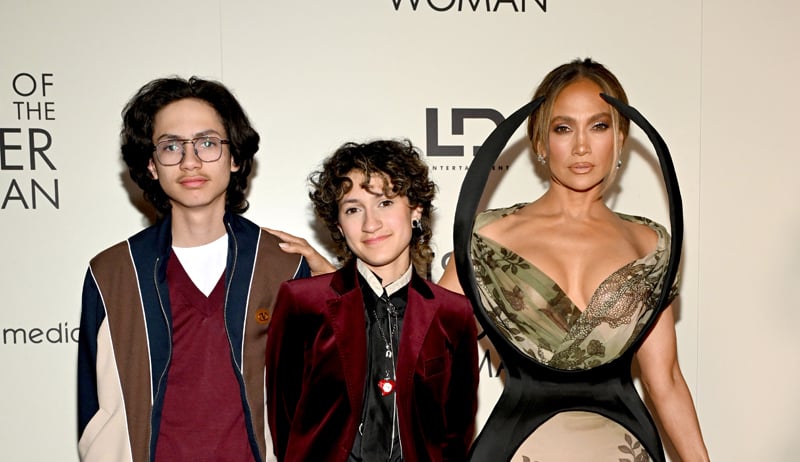 Jennifer Lopez's Kids, Twins Max & Emme, fanno rara apparizione pubblica alla prima del suo film