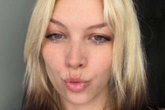 ''Stavo a letto tutto il giorno'': Mew, ex di Amici, svela ogni cosa del suo periodo buio e angosciante - Gossip.it