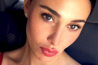 ''Vorrei un uomo serio, più grande'': Belen Rodriguez ha voglia di un amore diverso, svela perché le sue storie non hanno funzionato - Gossip.it