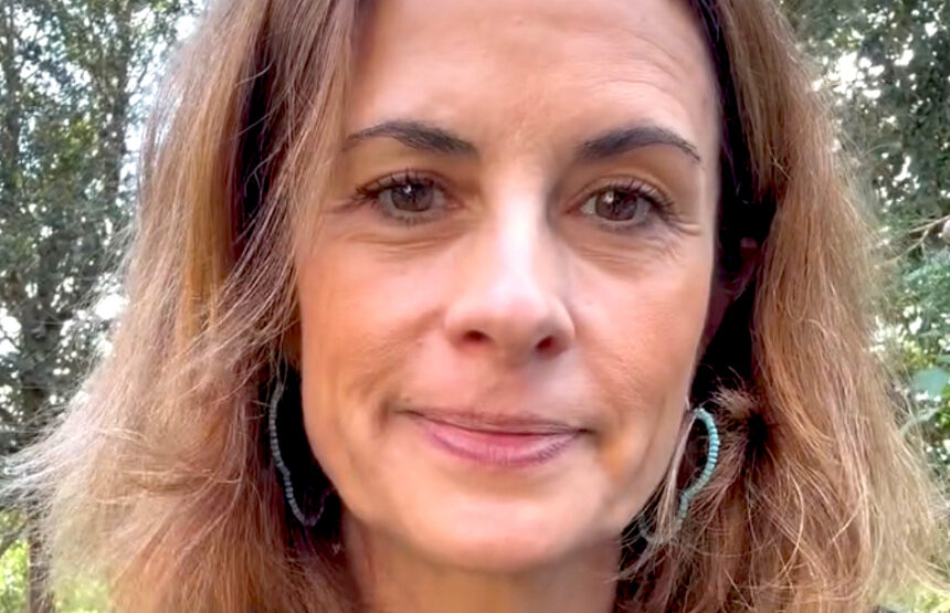 L’ex moglie italiana di Colin Firth spiega perché usa ancora il cognome dell’attore a 4 anni dal divorzio - Gossip.it