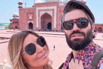 ''Grazie per questi 10 anni'': Selvaggia Lucarelli fa una romantica dedica al futuro sposo Lorenzo Biagiarelli per l’anniversario, lui rincara la dose di dolcezza - Gossip.it