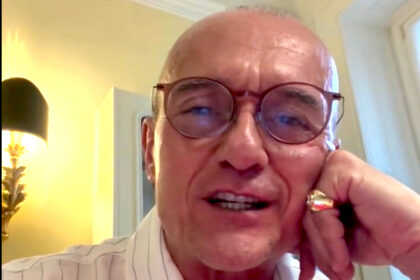 Alfonso Signorini rivela se ha visto il Grande Fratello della Ventura e poi parla di nozze col compagno Paolo: ''E’ giusto così'' - Gossip.it