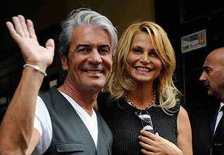 Morte Cesare Paciotti, la domestica lo avrebbe trovato a terra accanto al letto: la ricostruzione