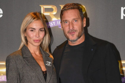 Francesco Totti e Noemi Bocchi: nuova rarissima uscita di coppia sul red carpet, guarda - Gossip.it