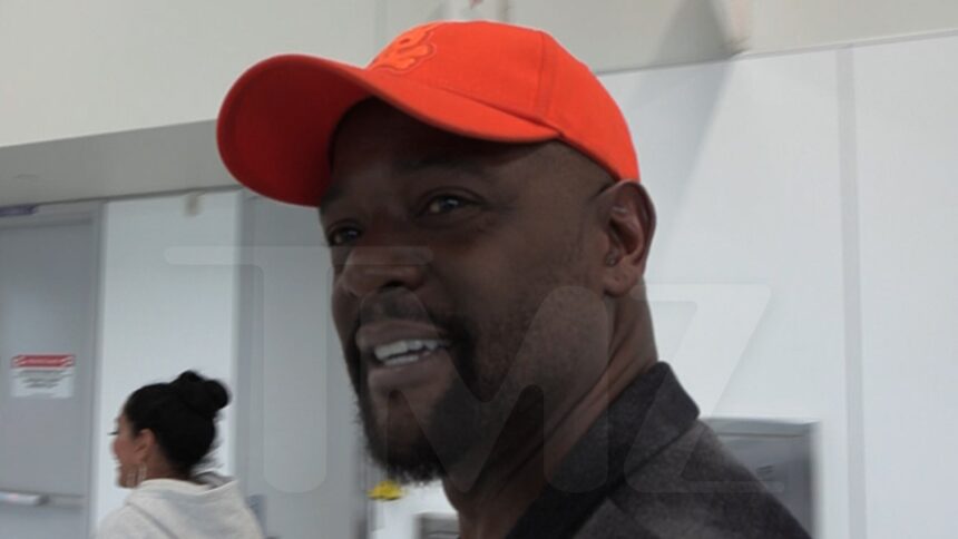 Blair Underwood dice che sta allevando mandrie di bisonti come bestiame