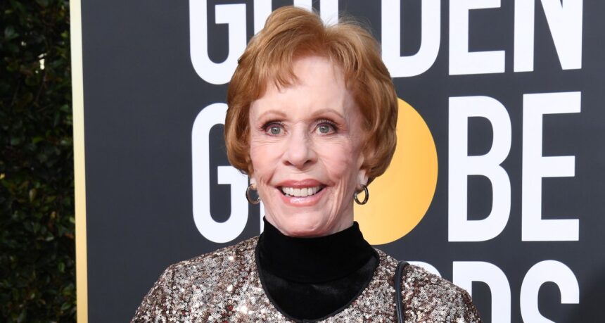 Carol Burnett dona tutti i suoi premi alla UCLA e avvia una nuova borsa di studio