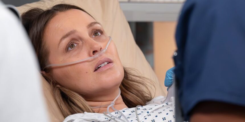 Camilla Luddington, star di Grey's Anatomy, afferma che "la sopravvivenza non è garantita per molti di noi" dopo lo scioccante finale di mezza stagione