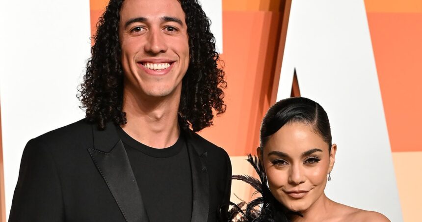 Vanessa Hudgens partorisce e accoglie il bambino con Cole Tucker