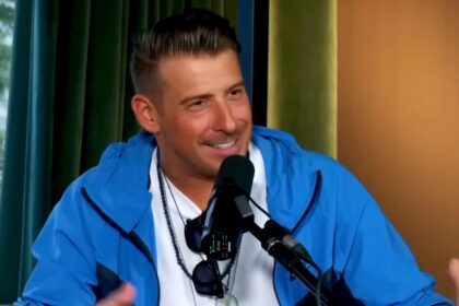 Francesco Gabbani rompe il silenzio: è superdotato? Le sue parole - Gossip.it