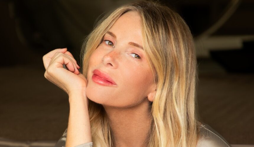 ''Dicono che ho avuto 100 figli da 100 uomini diversi'': Alessia Marcuzzi replica alle critiche che l’hanno ferita - Gossip.it