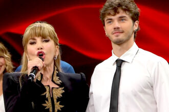 Andrea Delogu torna in gara a 'Ballando con le Stelle' dopo la tragica morte del fratello: l’annuncio in diretta - Gossip.it