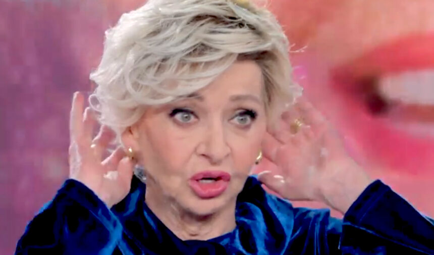 ''Sto bene coi capelli finti?'': Enrica Bonaccorti in tv parla del cancro, del funerale e del testamento, poi la speranza di essere operata - Gossip.it