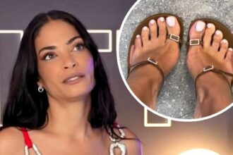 ''Ho il 41…'': Elodie torna sul complesso dei piedi esageratamente grandi - Gossip.it