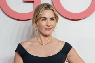 Kate Winslet, la rara gita sul tappeto rosso del figlio Joe Anders