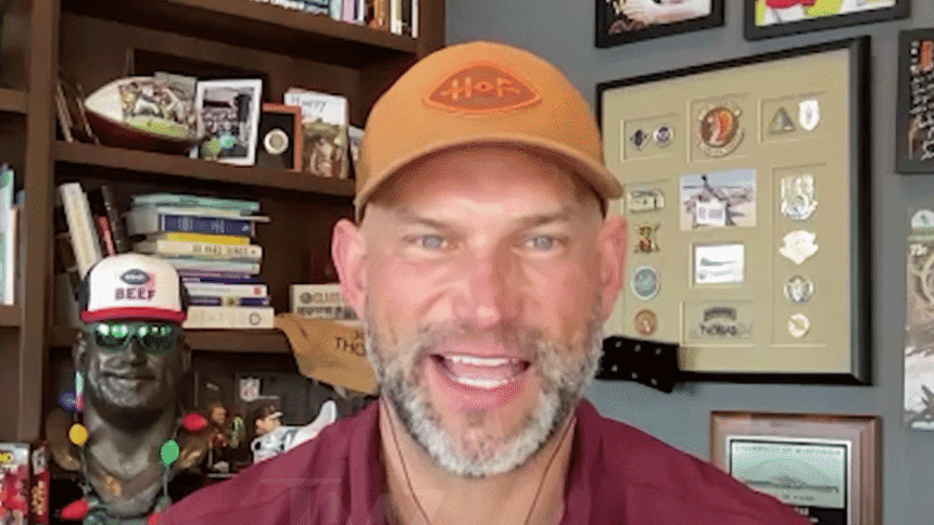 Shedeur Sanders può dimostrare di essere un QB in franchising con un finale forte, dice Joe Thomas