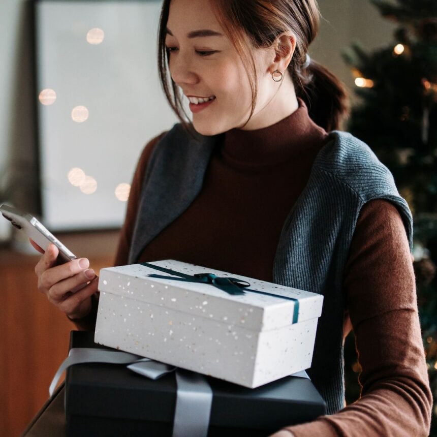 12 rivenditori per regali natalizi last minute online e ritiro in negozio