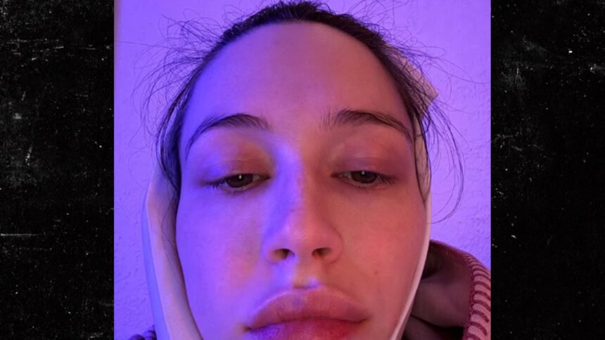 Elsie Hewitt ha subito un intervento chirurgico per rimuovere il dente del giudizio il giorno dopo il parto