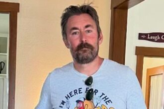 Lo YouTuber "Adam the Woo" è morto a 51 anni