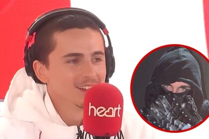 Timothée Chalamet risponde "No Comment" quando gli viene chiesto se è il rapper EsDeeKid