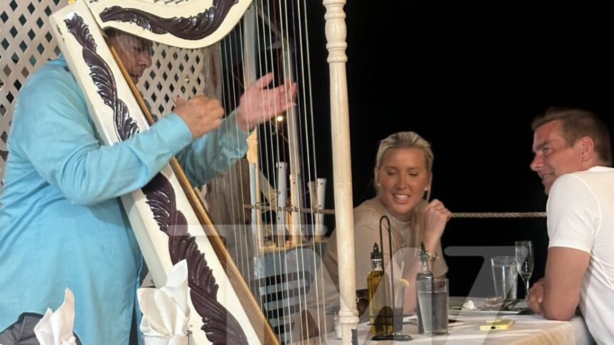 Savannah Chrisley avvistata ad un appuntamento con un uomo misterioso alle Isole Cayman