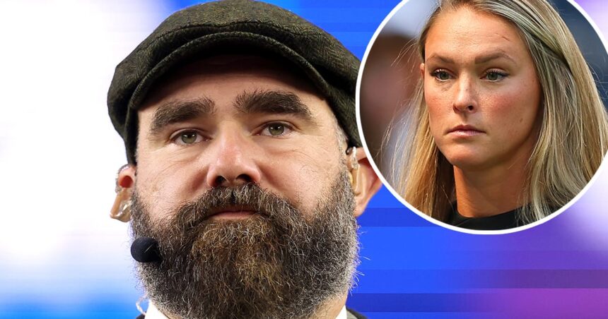 Jason Kelce parla della perdita di gravidanza e dell'aborto spontaneo di Kylie Kelce