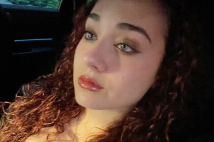 ''Fattene una ragione'': Adele Bonolis, figlia di Sonia Bruganelli e Paolo, è diventata maggiorenne - Gossip.it