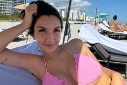 ''Dici caz*ate!'': Elettra Lamborghini sbotta contro la fitness coach che ipotizza una sua liposuzione - Gossip.it