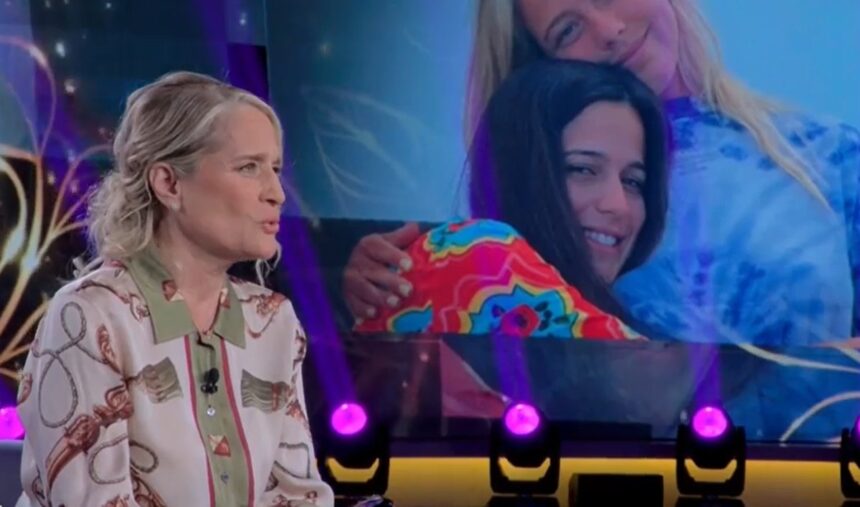 ''Non ho ancora conosciuto Enea'': Heather Parisi in tv ammette che non ha mai visto il figlio di Jacqueline - Gossip.it