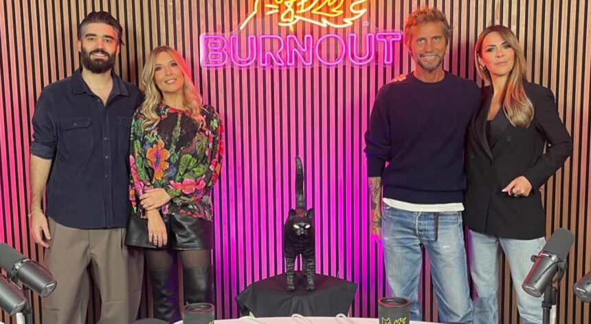 Selvaggia Lucarelli con l’ex marito Laerte Pappalardo e il futuro sposo Lorenzo: il motivo della nuova foto insieme da ''famiglia allargata'' - Gossip.it