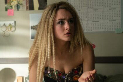 Incontra gli attori della serie Hulu - Hollywood Life