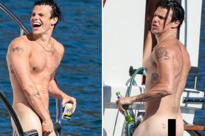 Yungblud nudo si mette in mostra sullo yacht in Australia, guarda le foto