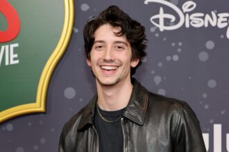 Chi è Jeffrey Brezovar? 5 cose da sapere sul padre di Milo Manheim: vita a Hollywood