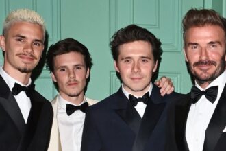 Ecco le ultime foto conosciute di Brooklyn Beckham e Nicola Peltz con Victoria e David Beckham durante la faida familiare