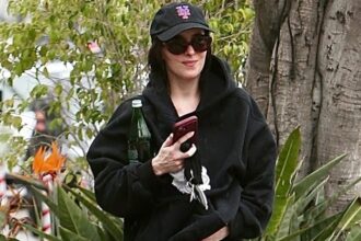 Dakota Johnson conclude il 2025 con una gita in palestra di basso profilo