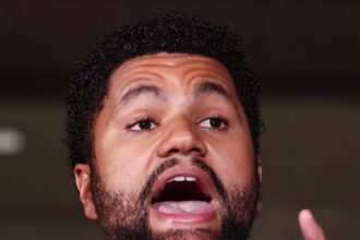 Uomo arrestato al Sundance Party dopo l'aggressione razzista del deputato Maxwell Frost