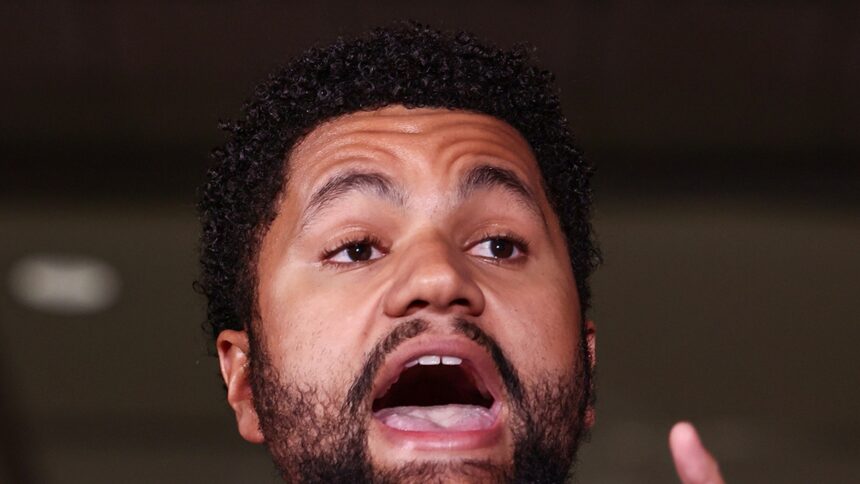 Uomo arrestato al Sundance Party dopo l'aggressione razzista del deputato Maxwell Frost